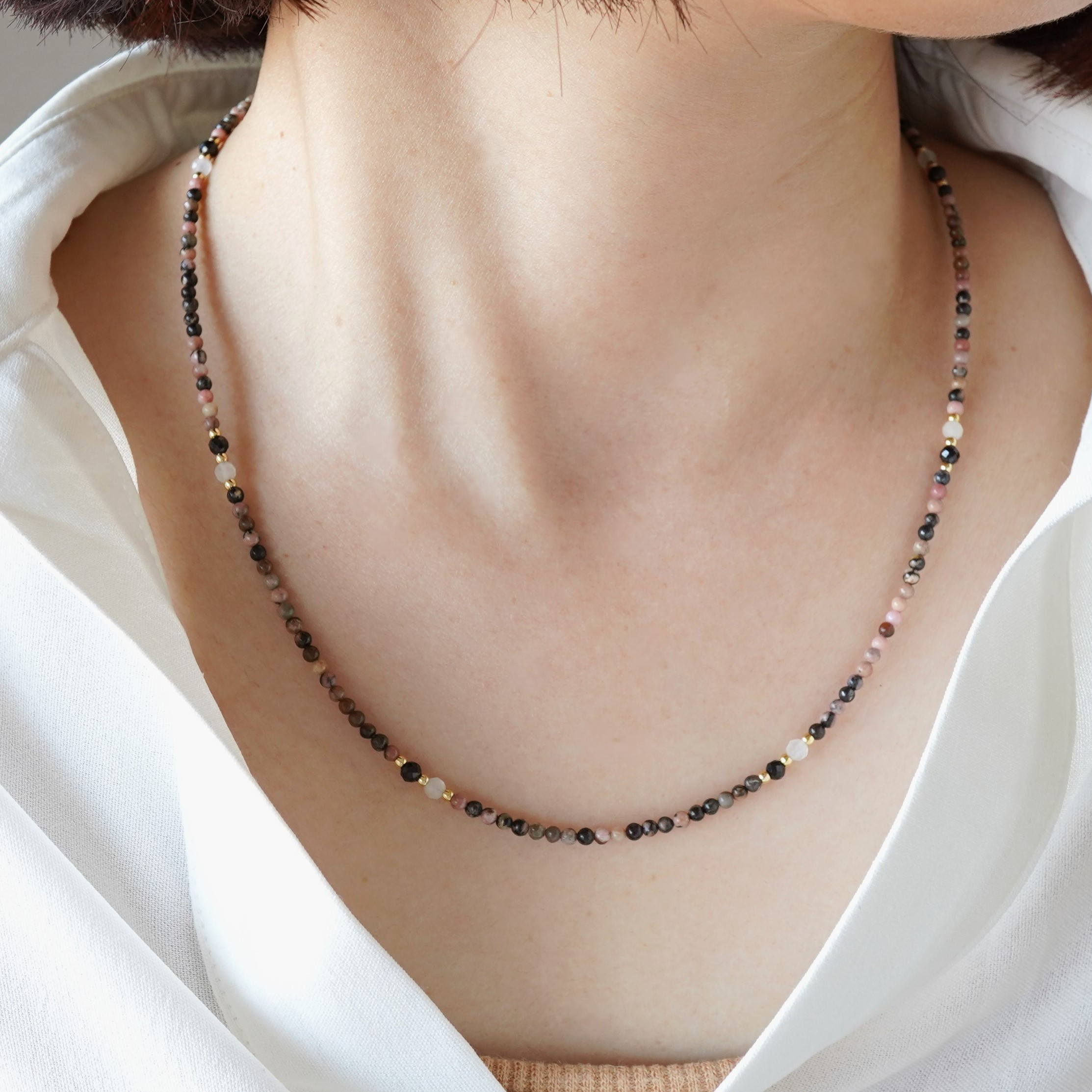 一点物天然石トルコ石ネックレスホワイトハートビーズユニセックスお