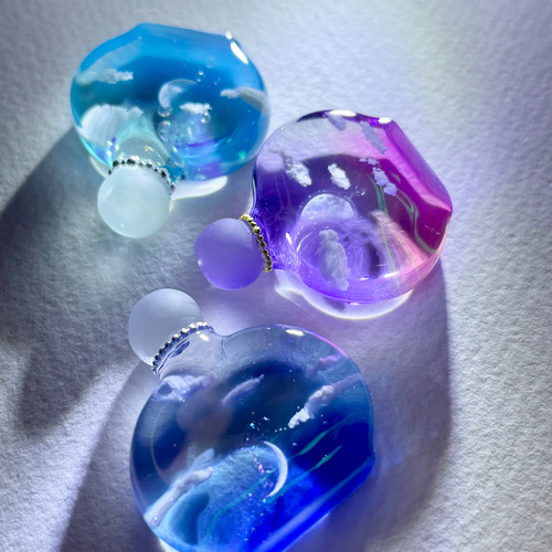 受注制作】幻想レジン-空を詰め込んだミニ香水瓶セット その他置物