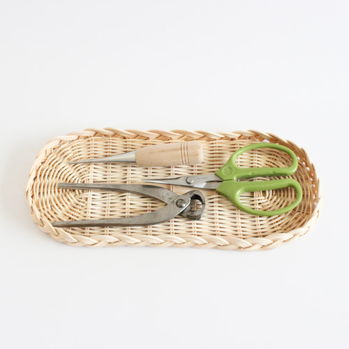 ラタン編みのオーバルトレイ 4色から選べる♪ カトラリーやカフェ  