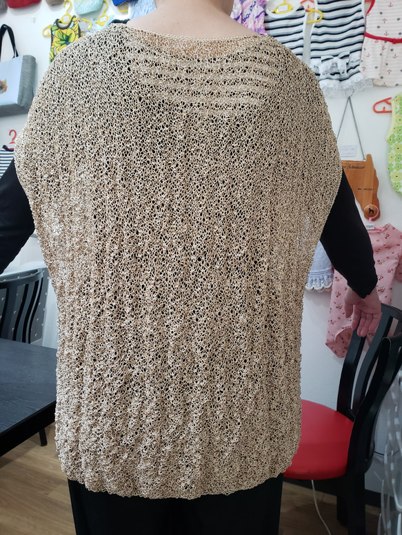 シルク混のシェットランドレース編みのベスト 4枚目の画像