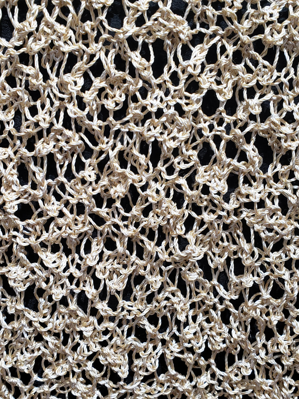 シルク混のシェットランドレース編みのベスト 6枚目の画像