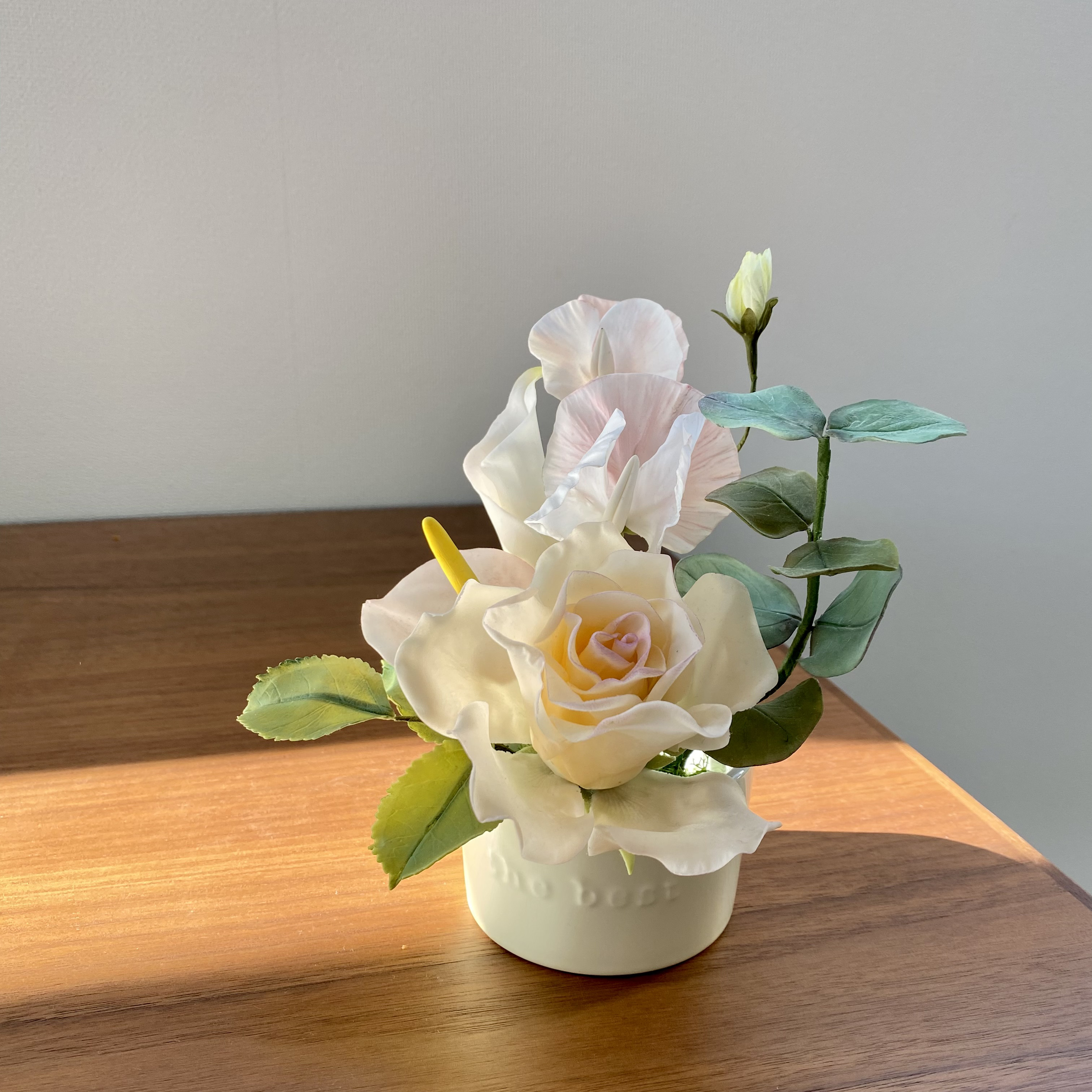 専用です】クレイフラワー♡ロココ調薔薇のフラワー