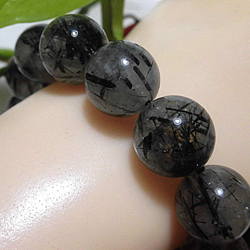 天然石 黒針ルチルクォーツ14.0mm～14.8mm玉ブレスレット 内周：約19.5 