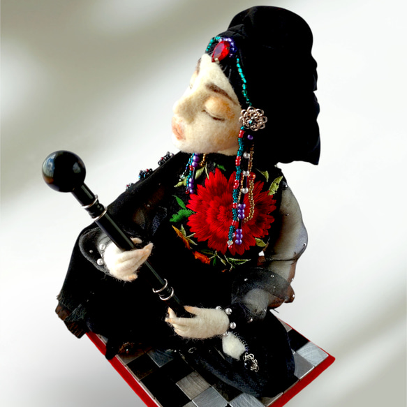 【黒の魔女と名もなき犬】羊毛フェルト　犬　人形　魔女 【黒の魔女と名もなき犬】羊毛フェルト　犬　人形　魔女 T1279409308(9750円)