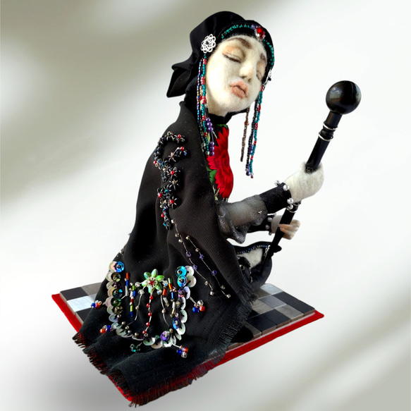 【黒の魔女と名もなき犬】羊毛フェルト　犬　人形　魔女 【黒の魔女と名もなき犬】羊毛フェルト　犬　人形　魔女 T1279409308(9750円)