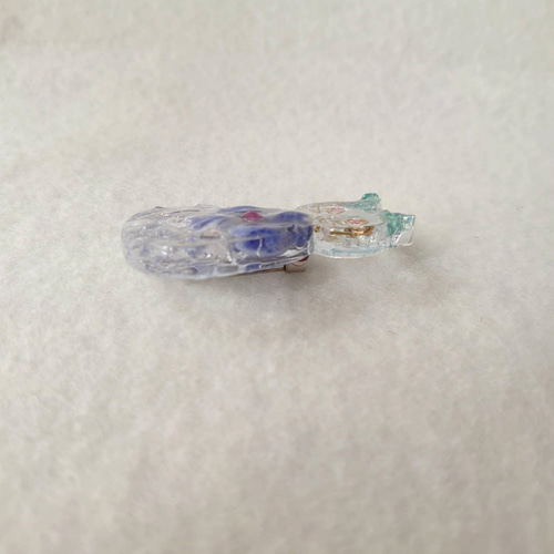 オリジナル一点物 ハンドメイド ネコ天然石ブローチ（ソーダライト 