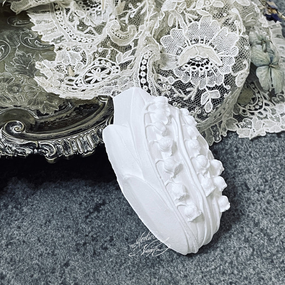 すずらん  オーバル型 ◆ 鈴蘭 アロマストーン 5枚目の画像