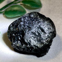 【悪縁を断つ】虹入り　ミッドナイトオブジディアン（黒曜石）　ラフストーン　原石 悪縁を断つ】虹入り ミッドナイトオブジディアン（黒曜石） ラフ