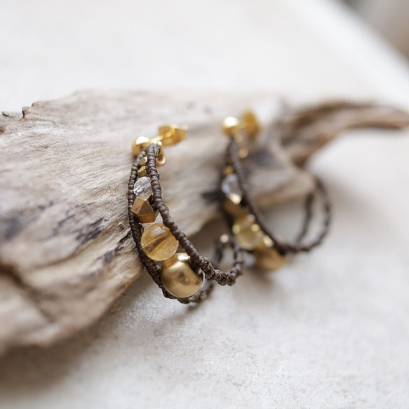 エキゾチックフープシトリン天然石マクラメピアスmacp119エスニックアジアンエキゾチックなアレルギーフリーピアス 2枚目の画像