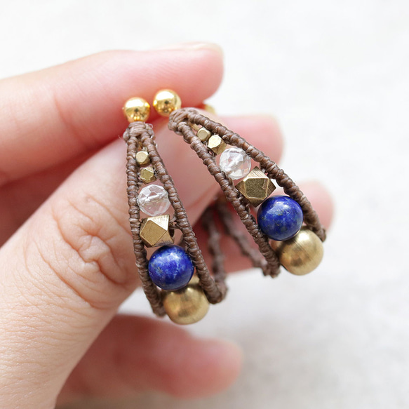 エキゾチックフープラピスラズリ天然石マクラメピアスmacp120エスニックアジアンエキゾチックなアレルギーフリー 4枚目の画像