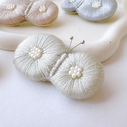 大きめちょうちょのふっくら刺繍ブローチ（緑・グリーン） ブローチ