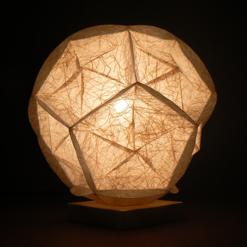 和紙の手作りランプシェード 美濃和紙使用 [稜] 4-1 どこにもない癒し