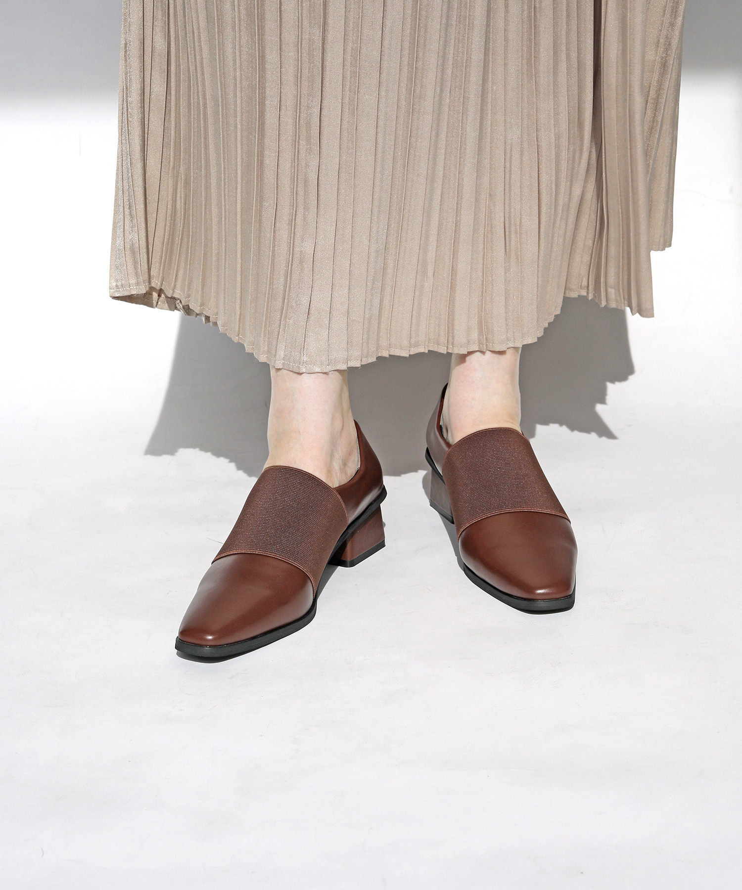 スポッと履ける！大人きれいめパンプス★安定感のあるヒールと履きやすさを兼ね備えたストレッチ甲深デザイン S/M/L/LL