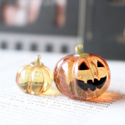 小さめかぼちゃ　ガラス細工　ミニチュア ハロウィン かぼちゃ 置物 ガラス細工 ミニチュア グラス