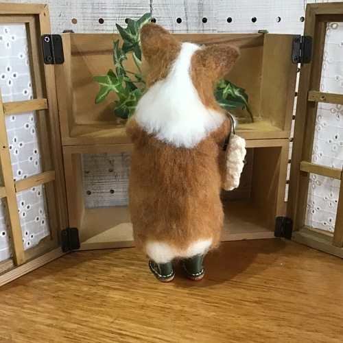 お買い物コーギー❣️ 羊毛フェルト コーギー大好きママ 通販｜Creema 