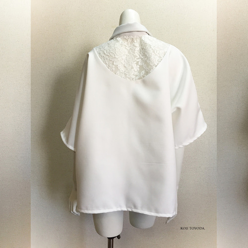 【メーカー直売】の商品をすべて 1点もの・デザイン画付き】2種素材（ホワイト系＆レース シャツ+ブラウス(長袖+七分)