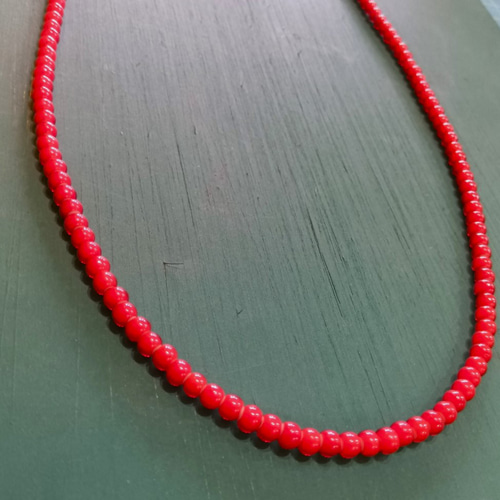 ホワイトハーツビーズ ネックレス ネックレス・ペンダント bese 通販