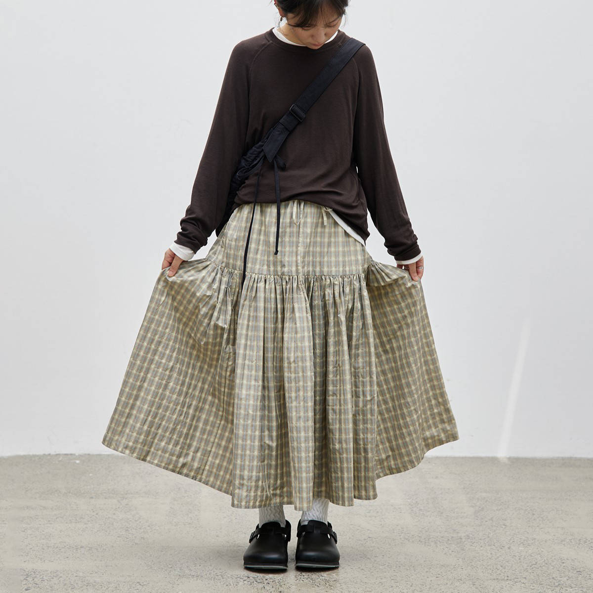 ふんわり広がるギャザー切り替えデザイン♪先染めチェック柄スカート