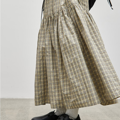 ふんわり広がるギャザー切り替えデザイン♪先染めチェック柄スカート