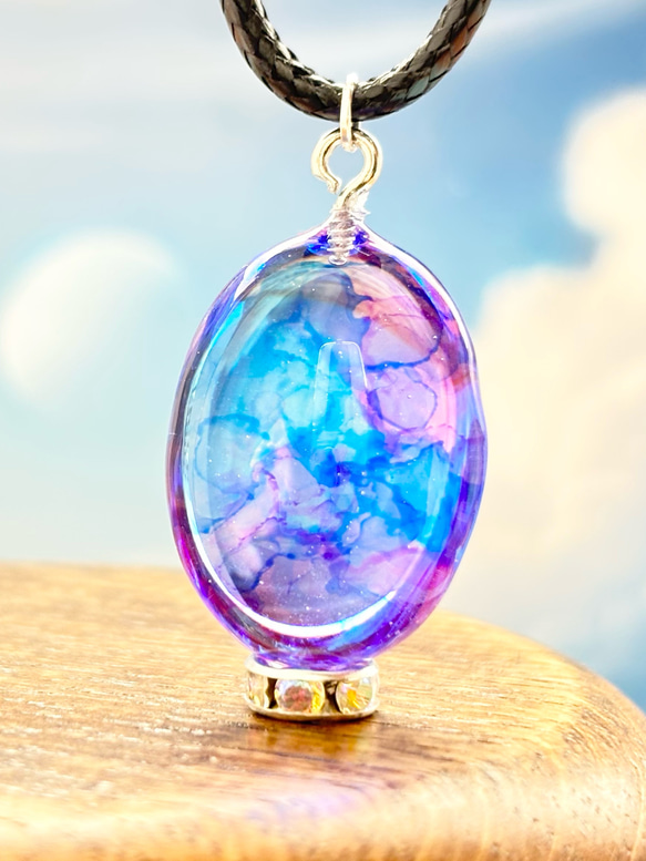 神秘の青 空レジン ネックレス ペンダント レジンアクセサリー