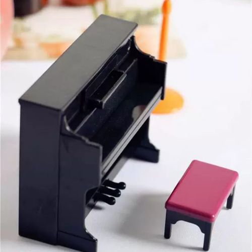 ドールハウス ミニチュアピアノ 全2色 手のひらサイズ ピアノ