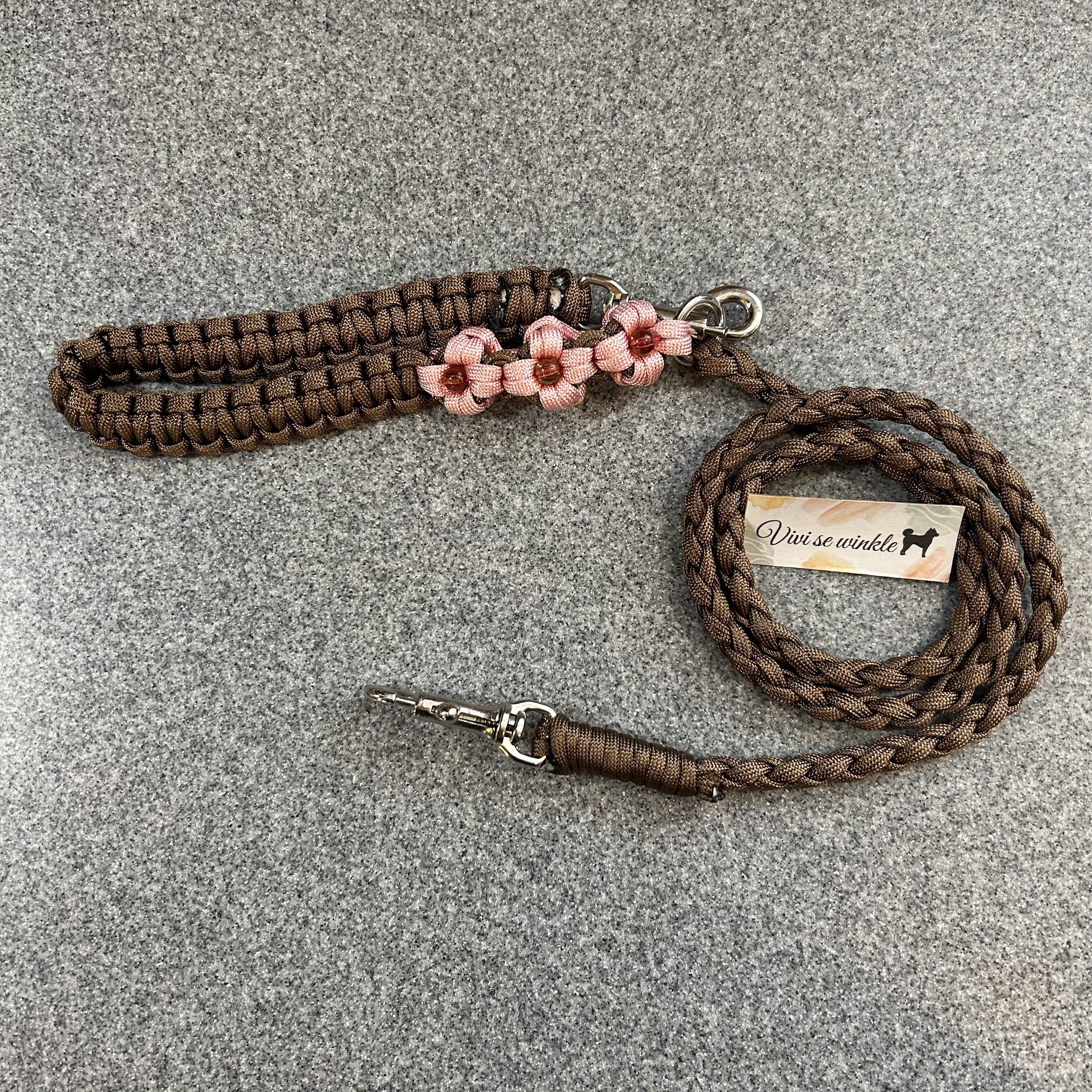 お花リード　わんちゃん用おしゃれ　カフェリード　お花モチーフ　おそろい首輪