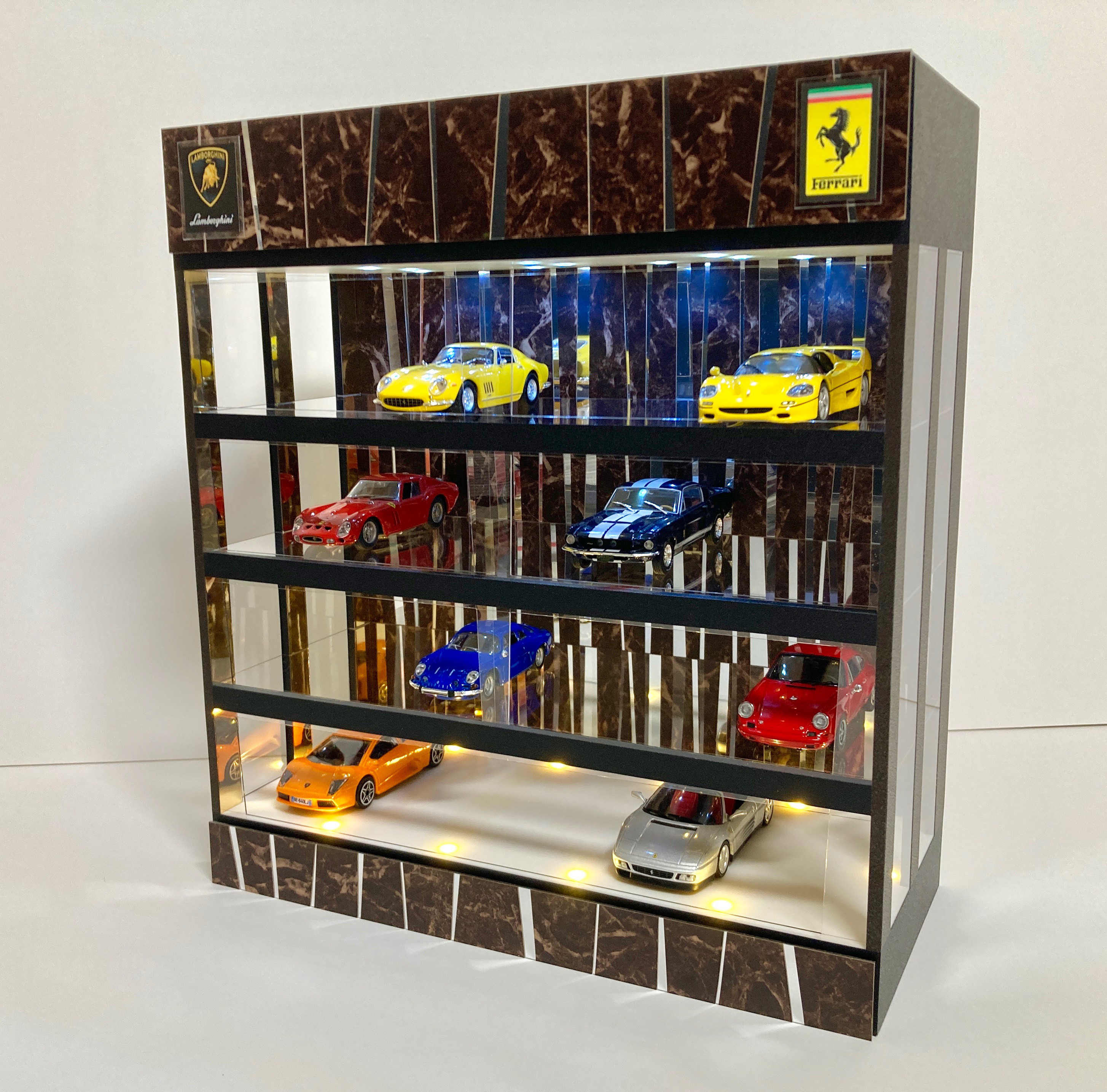 1/43、10台展示可・ポリカ、6色LED&砂岩・ディスプレーBOX ふりかえる  