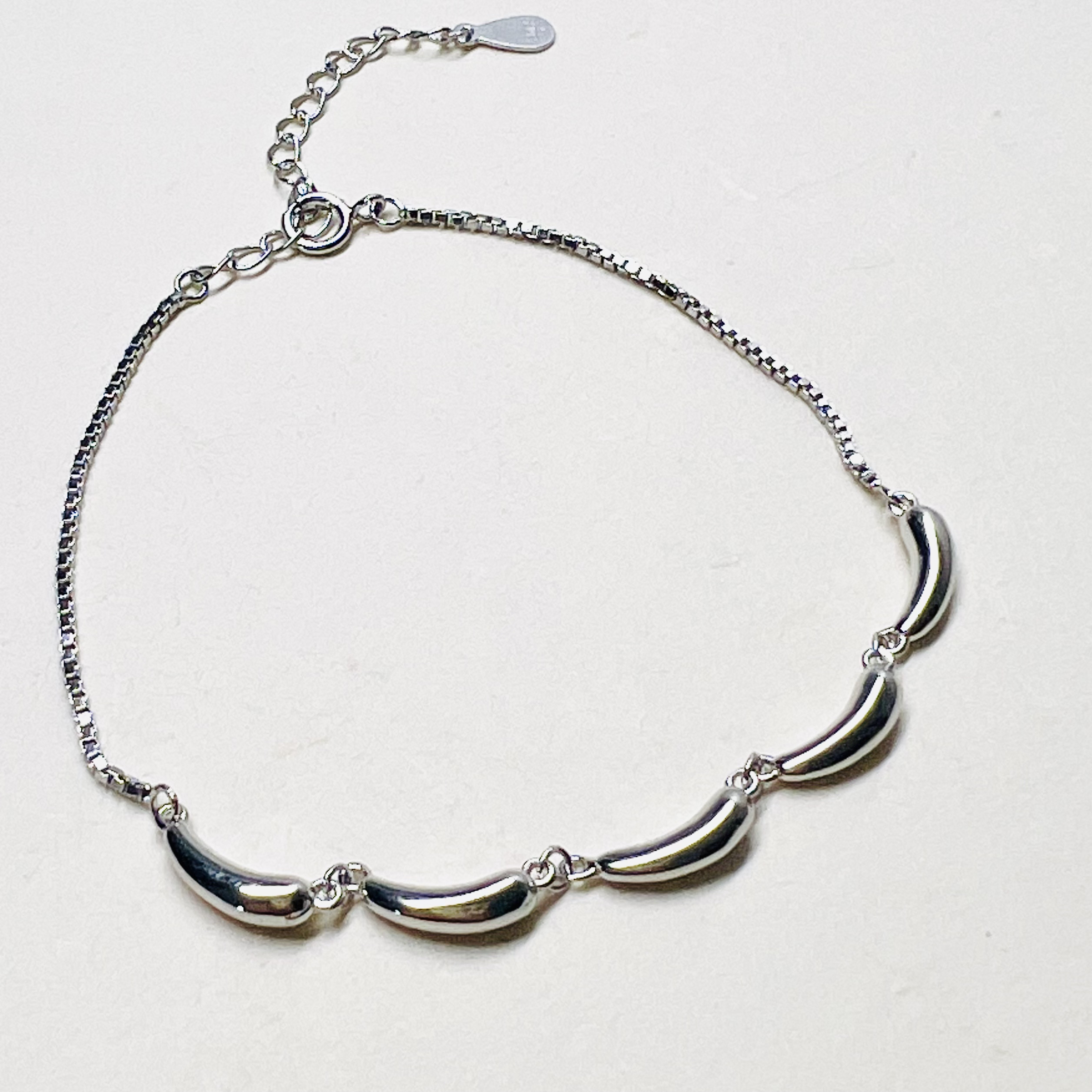 シルバー925製独自デザインブレスレット　シンプル　個性的で上品なブレスレット　金属アレルギー対応 S925