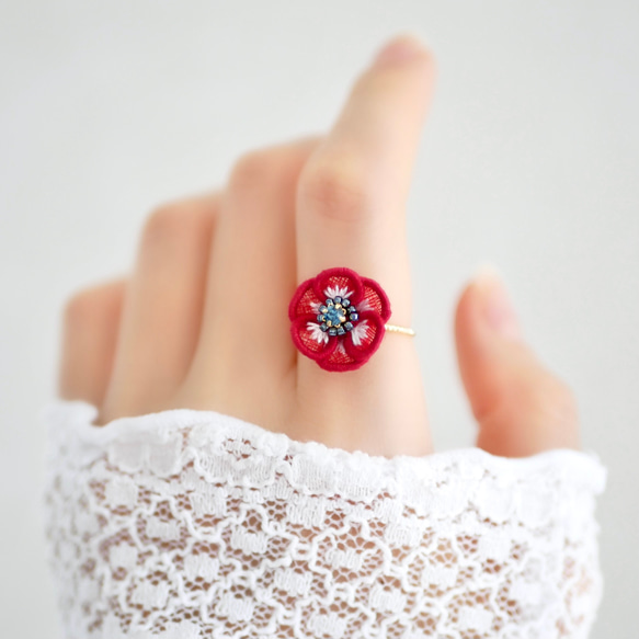 アネモネ[赤]リング (受注生産/オーガンジー刺繍/春/花/フラワー