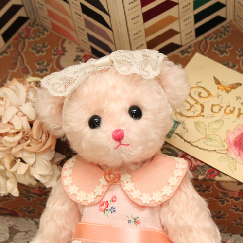 B♡フランスアンティーク♡可愛いピンク色のテディベア♡ パールピンクのモヘア製テディベア フランスアンティークの布や