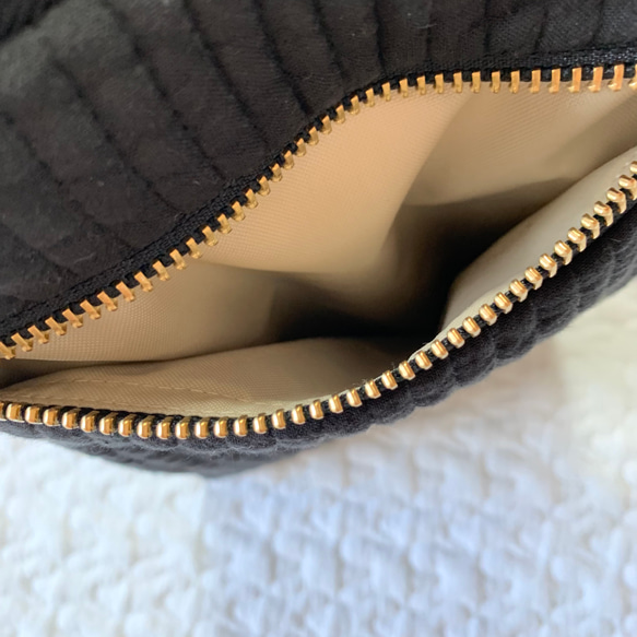 Sサイズ　nubiが選べる  スマホショルダー　ヌビ　イブル　サブバッグ　ポシェット ヌビポーチ　ダブルファスナー 6枚目の画像