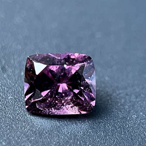 ピンクスピネルルース0.83ct宝石,天然石 ジュエリー用 pinkspinel 指輪 