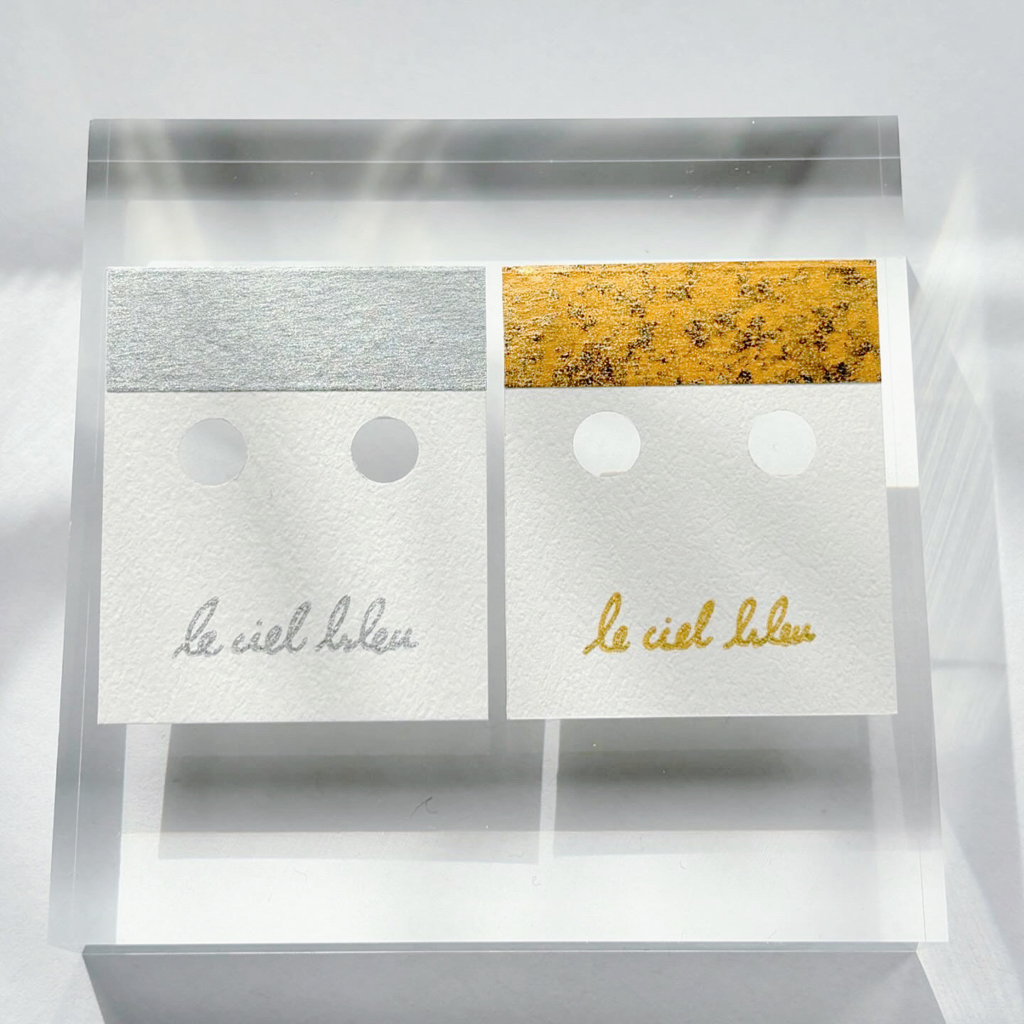 花揺れる天然石イヤリング　アメジスト　天然石　ゴールド　イヤリング　ピアス　揺れる　大ぶり　花　プレゼント　ラッピング