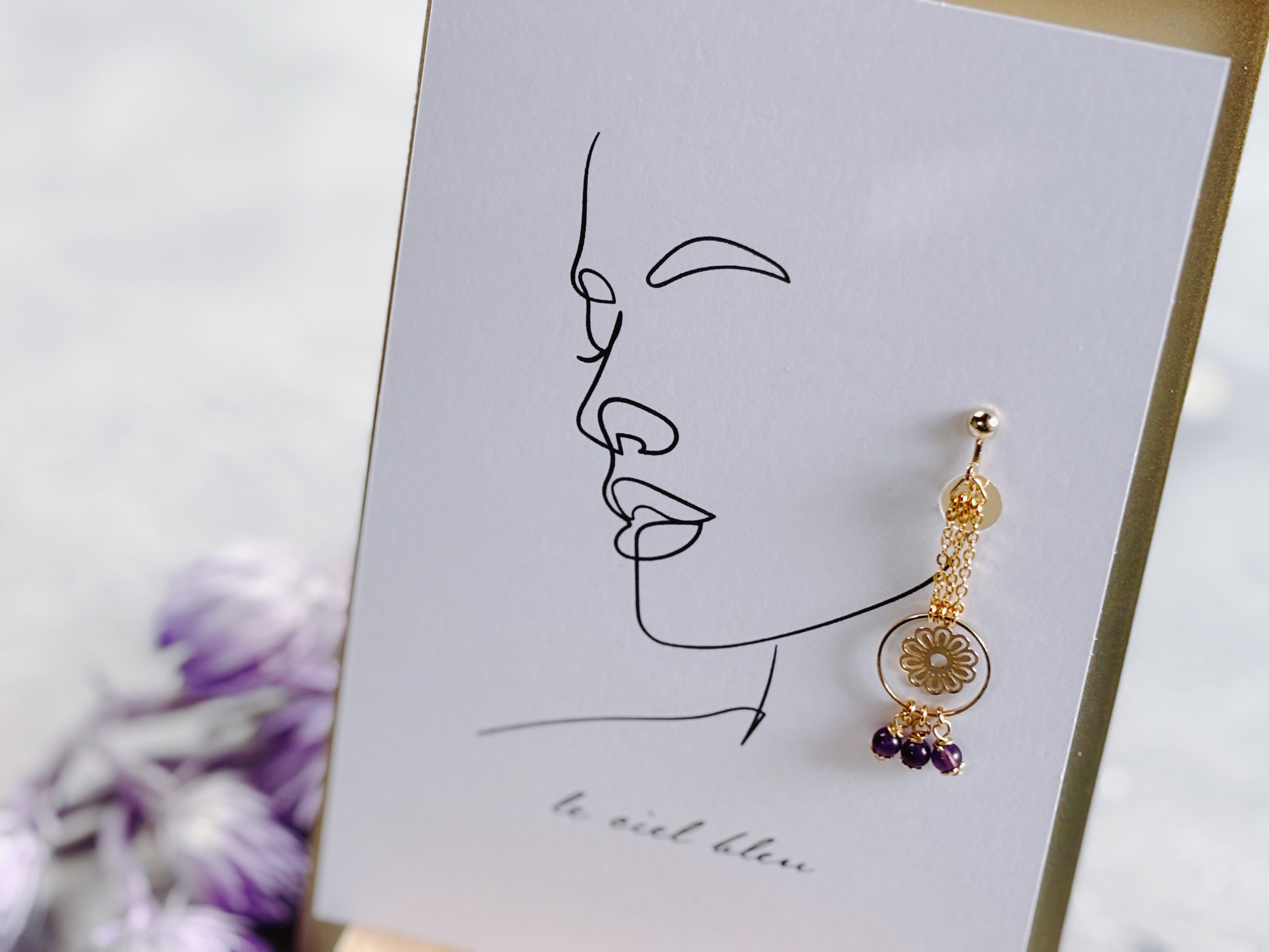 花揺れる天然石イヤリング　アメジスト　天然石　ゴールド　イヤリング　ピアス　揺れる　大ぶり　花　プレゼント　ラッピング