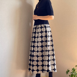 【サイズSから４L】北欧柄 １枚で履けるギャザースカート　黒 6枚目の画像