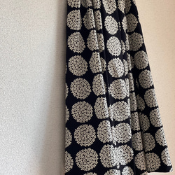 【サイズSから４L】北欧柄 １枚で履けるギャザースカート　黒 9枚目の画像