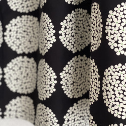 【サイズSから４L】北欧柄 １枚で履けるギャザースカート　黒 7枚目の画像