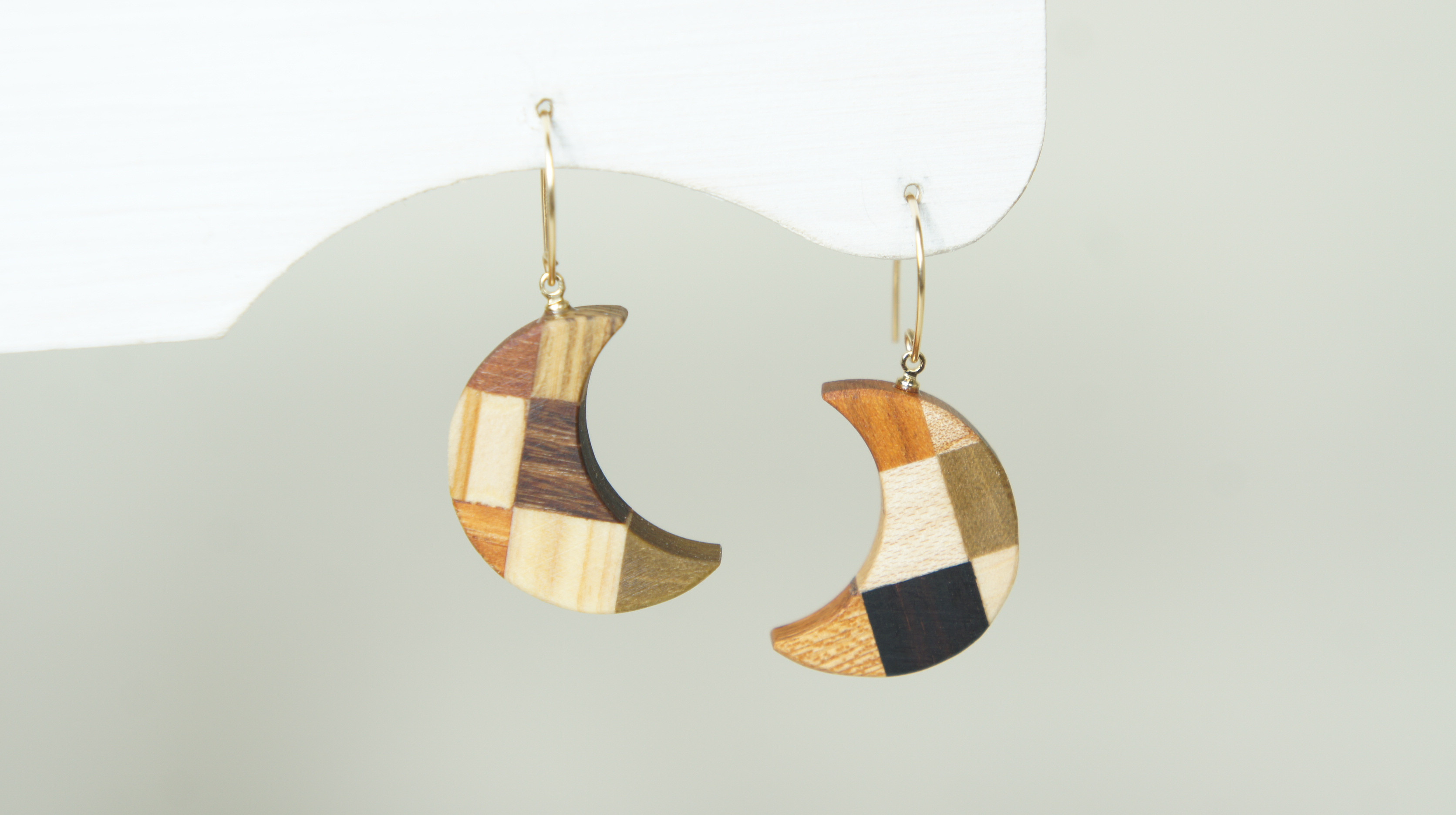寄木の三日月ピアス・イヤリング