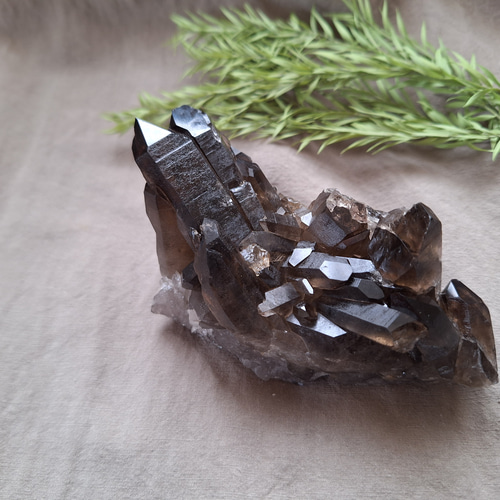 ミニクラスター 結晶 漆黒 インテリア オブジェ コレクション 風水