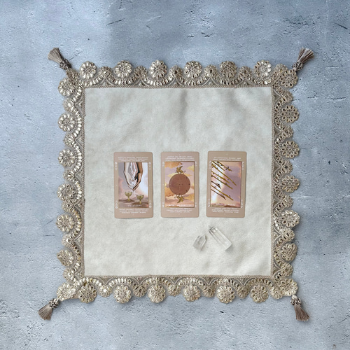 ミニタロットクロス カフェサイズ ハンドメイド インド製ゴールド