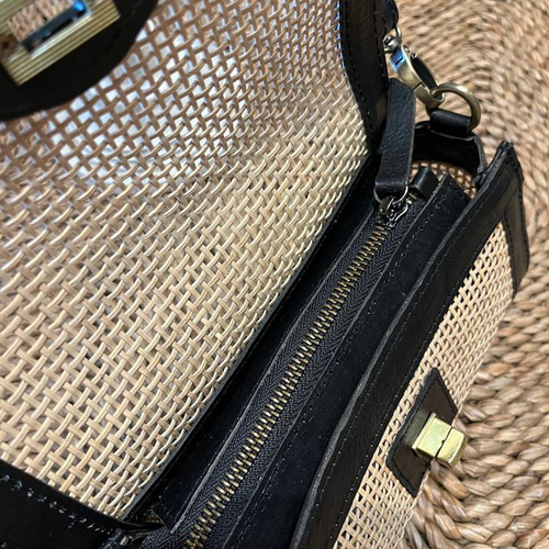 【SAND MUSEUM】ラタンホーボーショルダーバッグ◆大人気 ✭STAFF STYLING✭ •ROVER SHOULDER BAG [Ivory] •CACTUS HOBO
