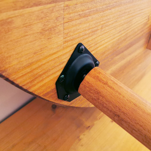 木脚】天然木のダイニングテーブル / ラウンド / オイル+ウレタン