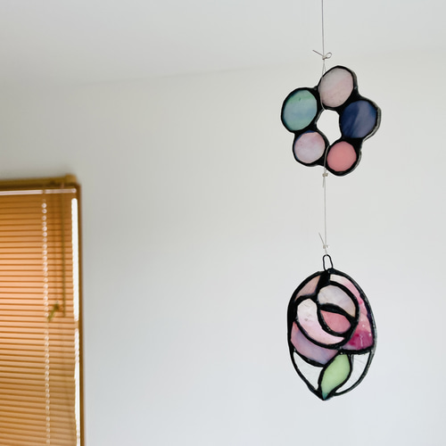 鳩とバラのステンドグラス吊り下げ