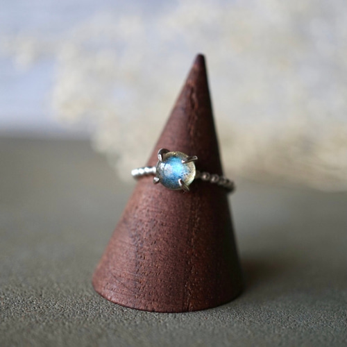 現品のみ。ラブラドライトのつぶつぶシルバーリング（7号)重ね付け