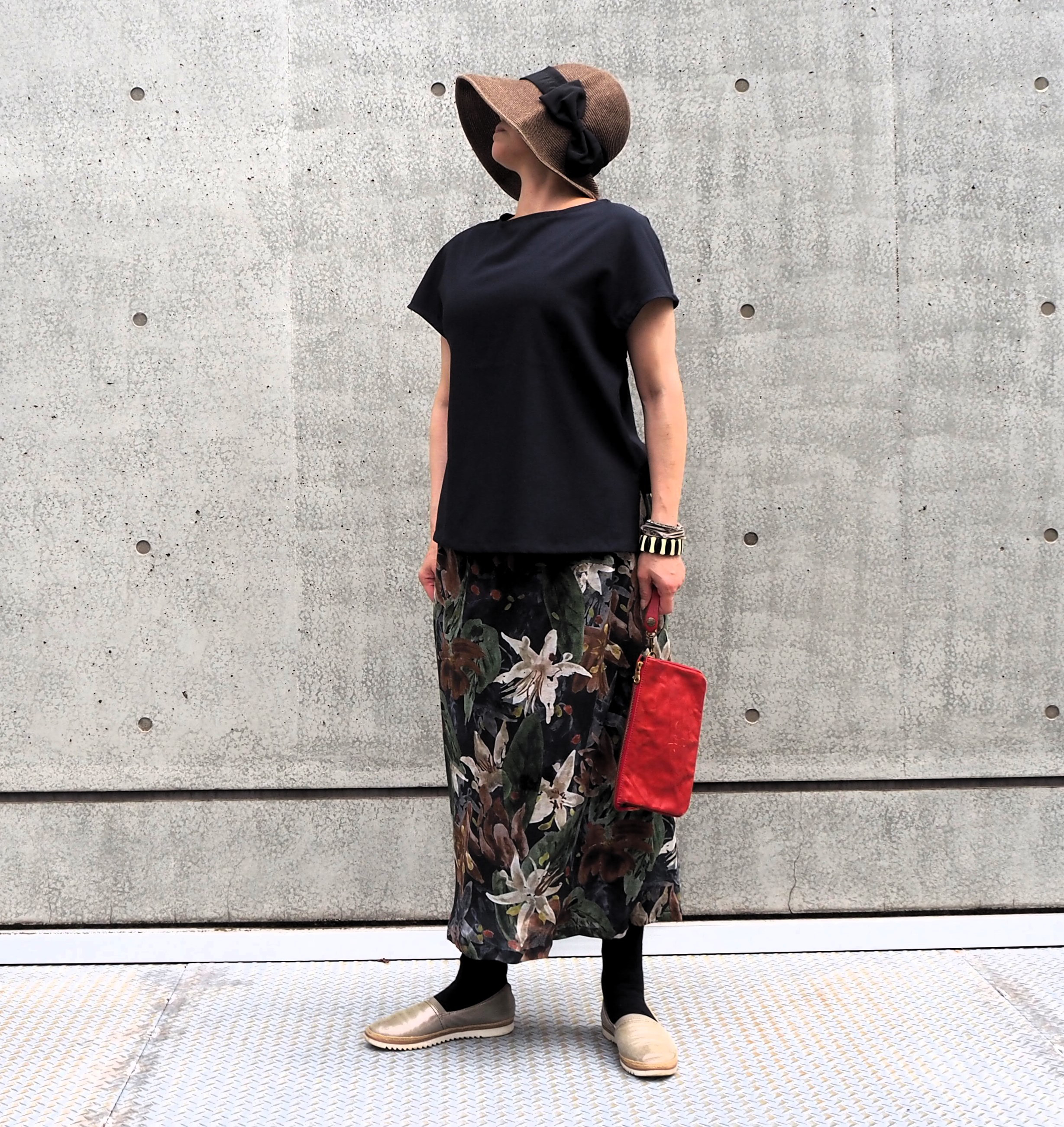 『春の福袋』京都産カサブランお花柄ギャザースカート　ネビーコットブラウストセット　フリー　ネイビーブラウスセット