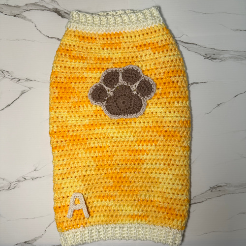 ☆ あき様　ハンドメイド犬服ニット ☆ ハンドメイド風 犬用セーター - 3GGニット、段染め糸、高めの襟