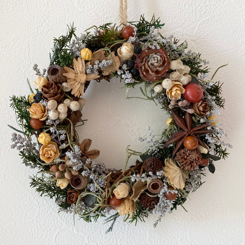 おとなかわいい木の実のミニリース 秋から冬へのインテリア