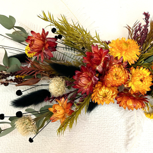 ハロウィンカラーの横長スワッグ ドライフラワー スワッグ