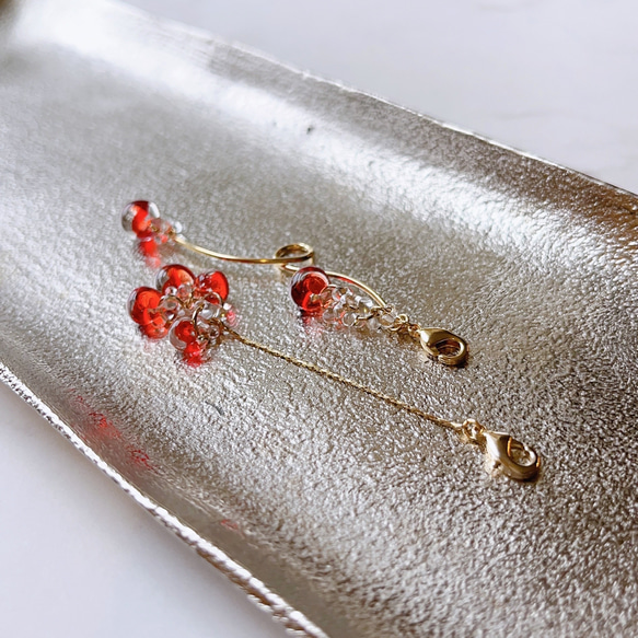 minori✴︎ザクロ✴︎ ピアスみたいなマスクチャーム【Hijiri】ティアドロップ　赤　ピアス　イヤリング　秋 6枚目の画像