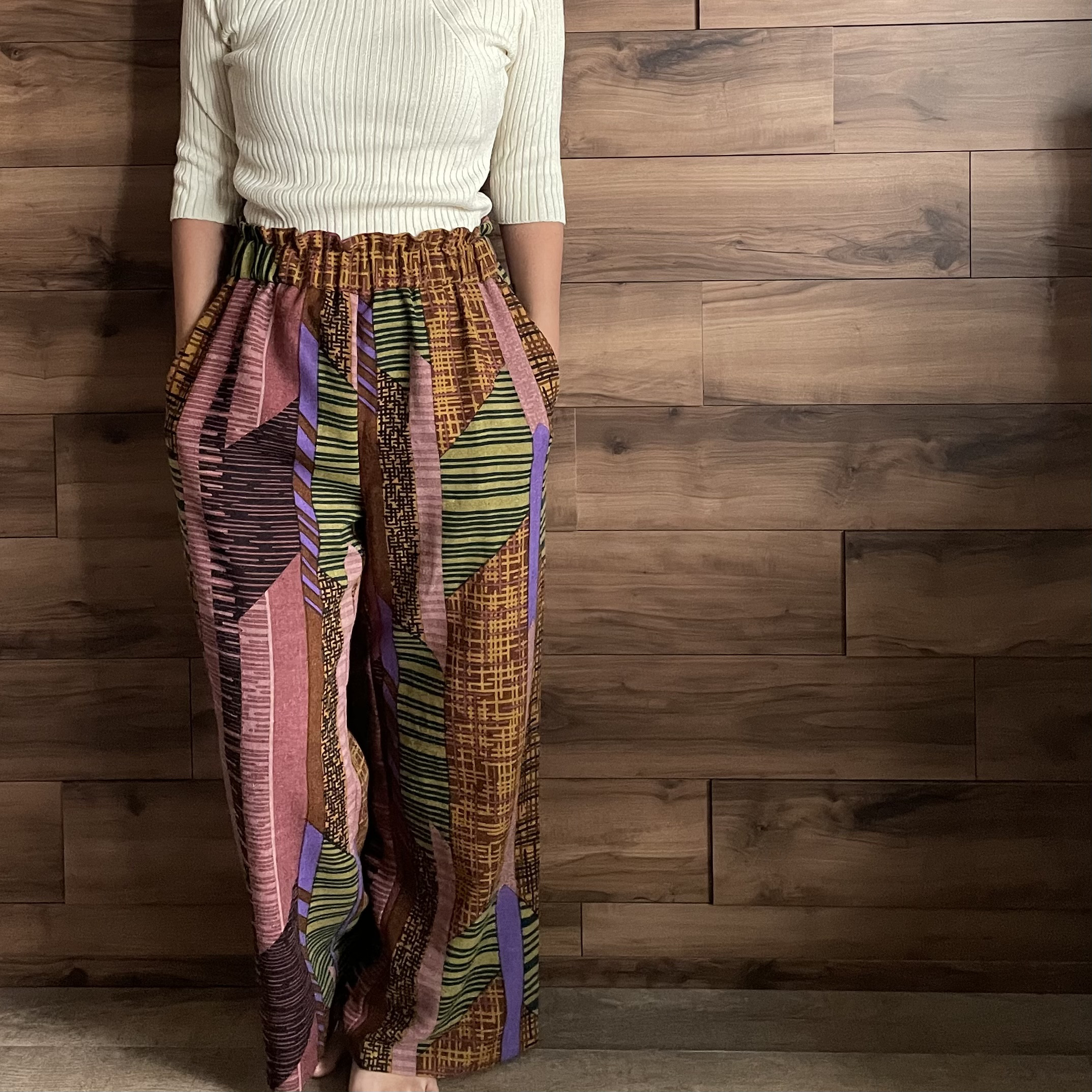 【ウール100％】ゆったり楽ちん♬シルエットがきれいなワイドパンツ♡デッドストック/ヴィンテージ生地使用